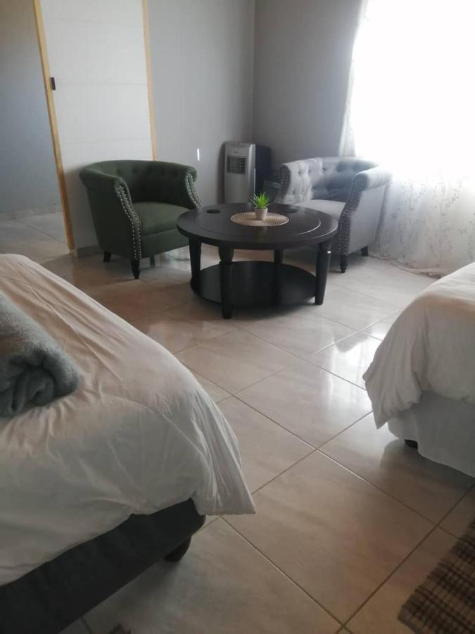 Tuvawa Luxury Suites ウォルビスベイ エクステリア 写真